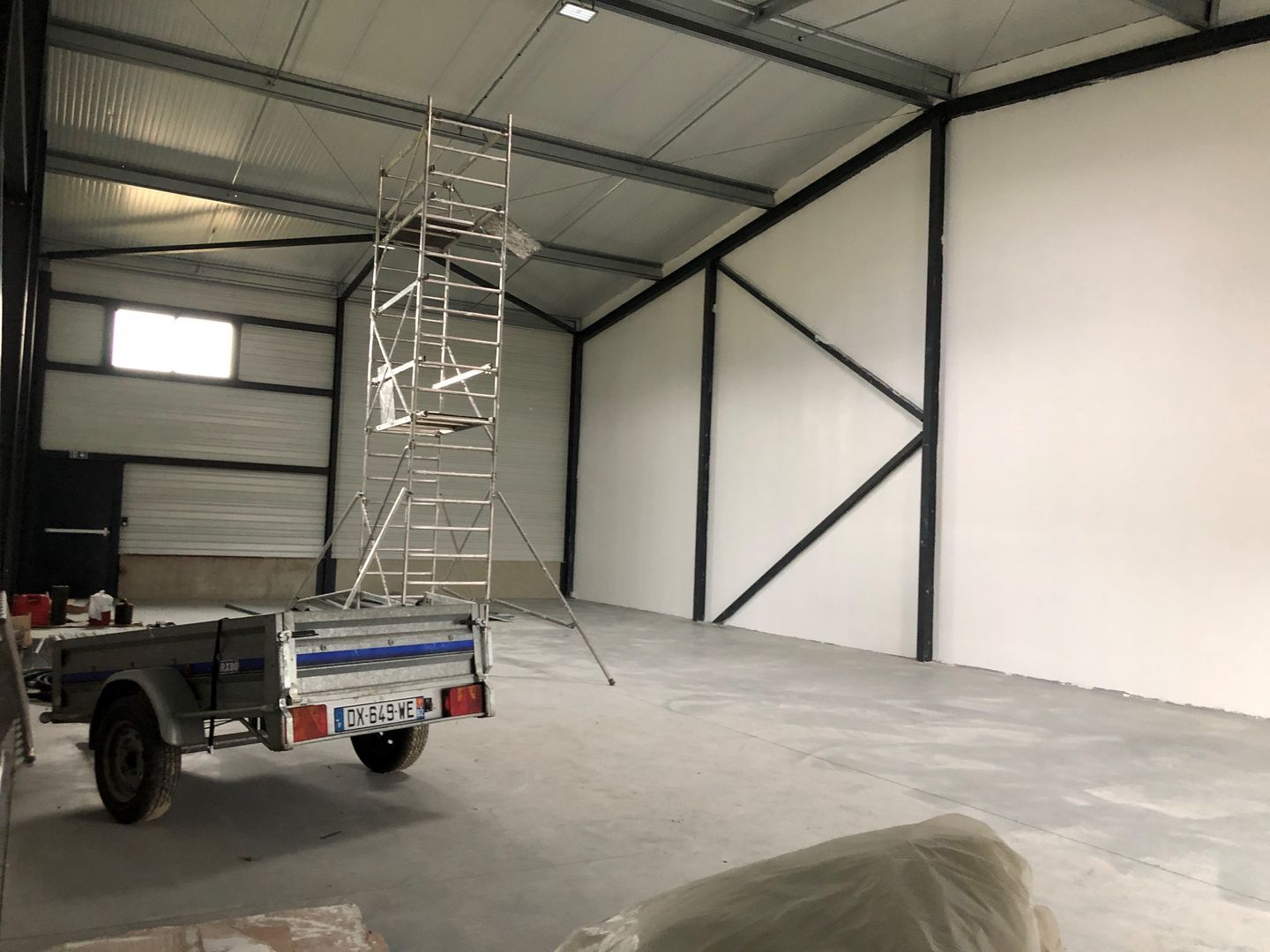 entrepôt de 147m², Sainte-Maxime (Var)