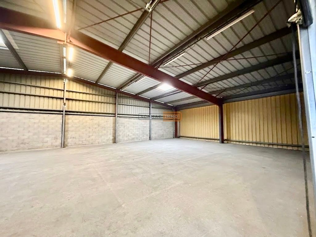 entrepôt de 311m², Sainte-Maxime (Var)