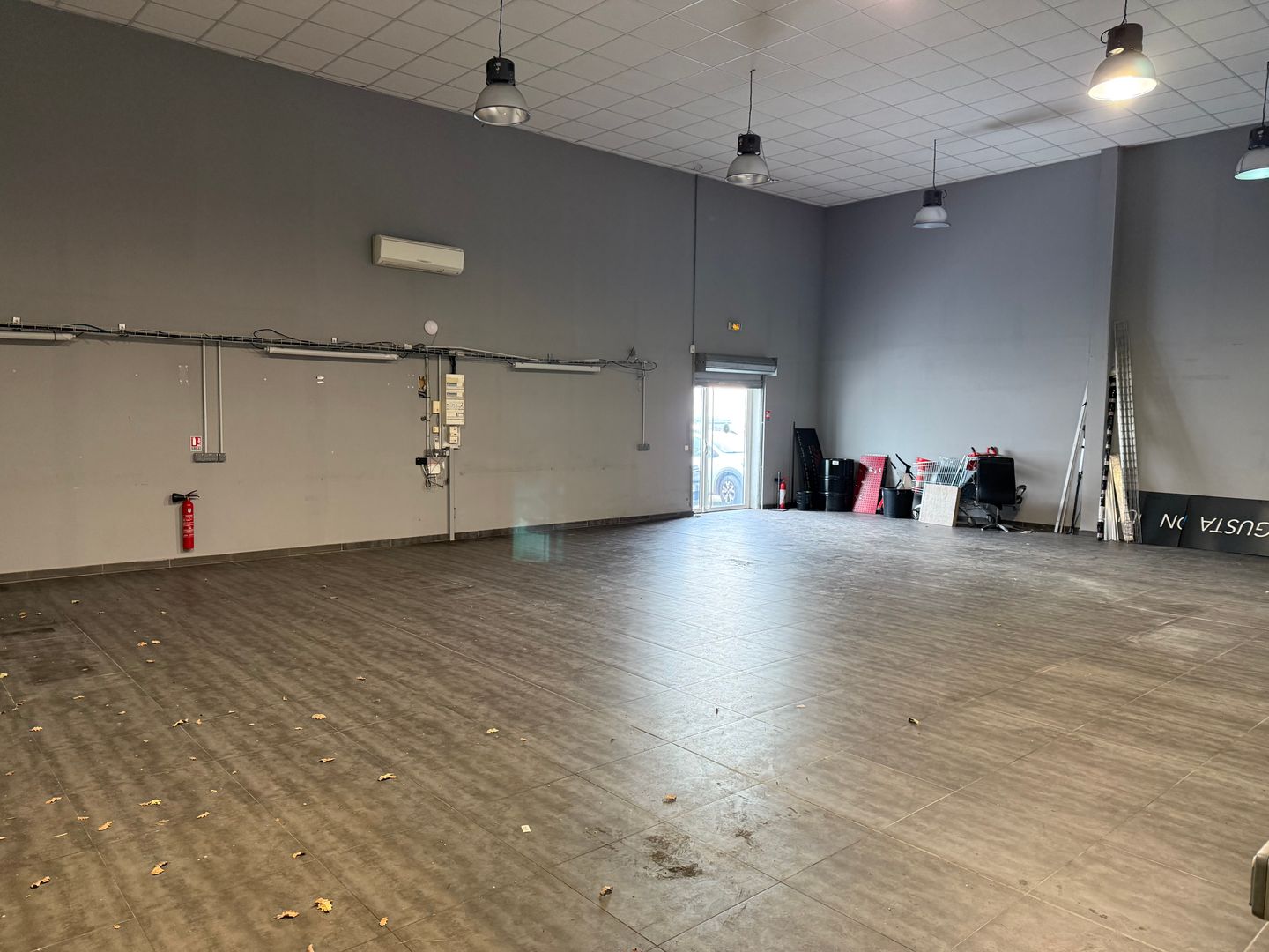 local commercial de 300m², La Garde (Var)