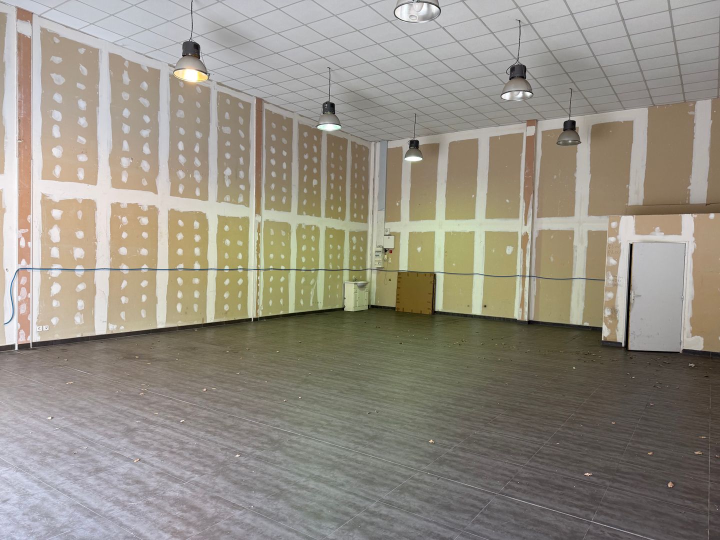 local commercial de 300m², La Garde (Var)