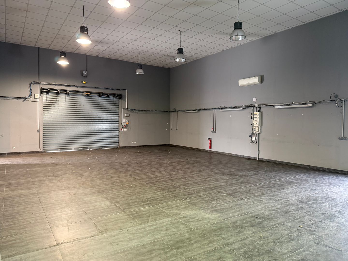 local commercial de 300m², La Garde (Var)
