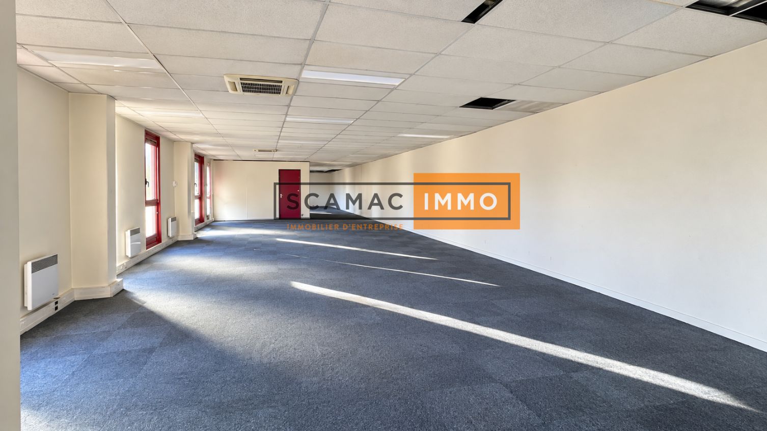 local d'activités de 449m², Éragny (Val-d'Oise)