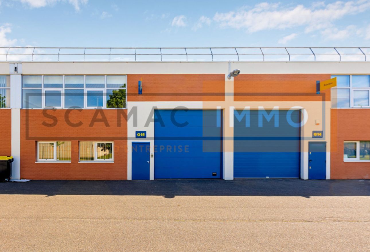 local d'activités de 336m², Saint-Ouen-l'Aumône (Val-d'Oise)