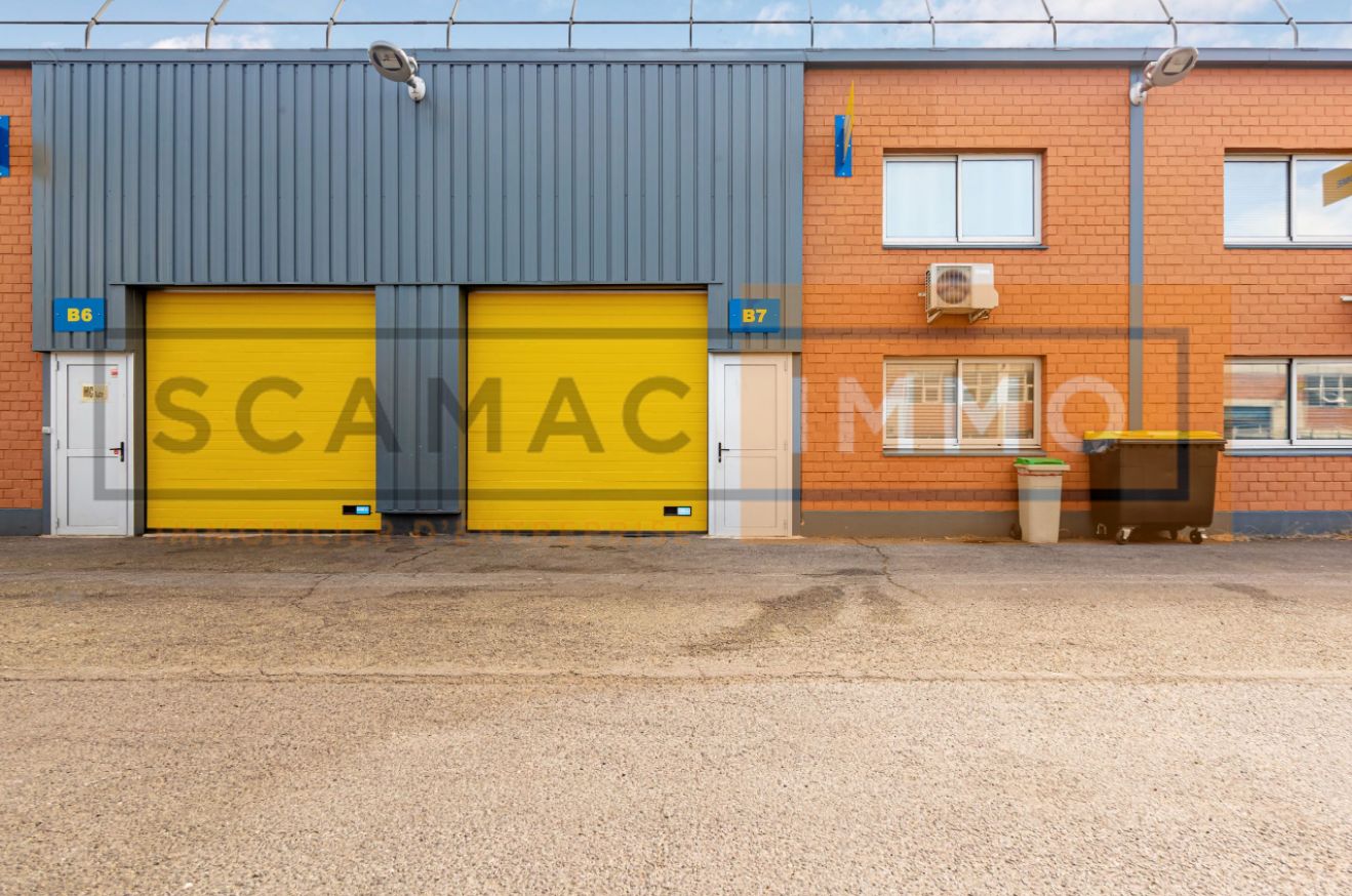 local d'activités de 336m², Saint-Ouen-l'Aumône (Val-d'Oise)