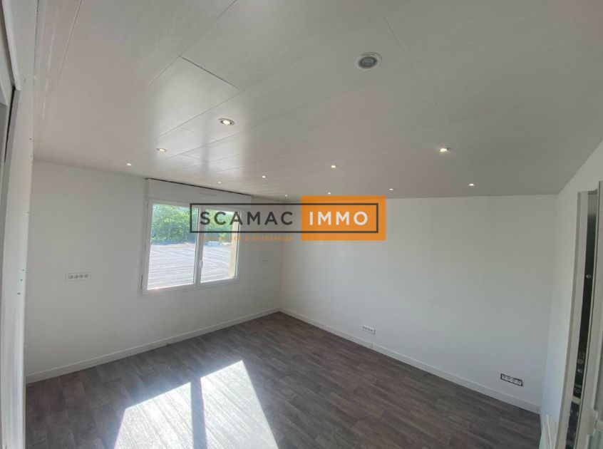 local d'activités de 283m², Morainvilliers (Yvelines)