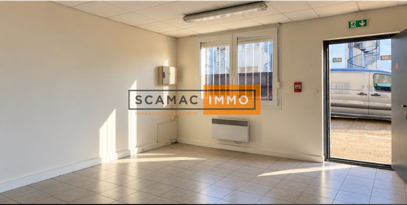 local d'activités de 283m², Morainvilliers (Yvelines)