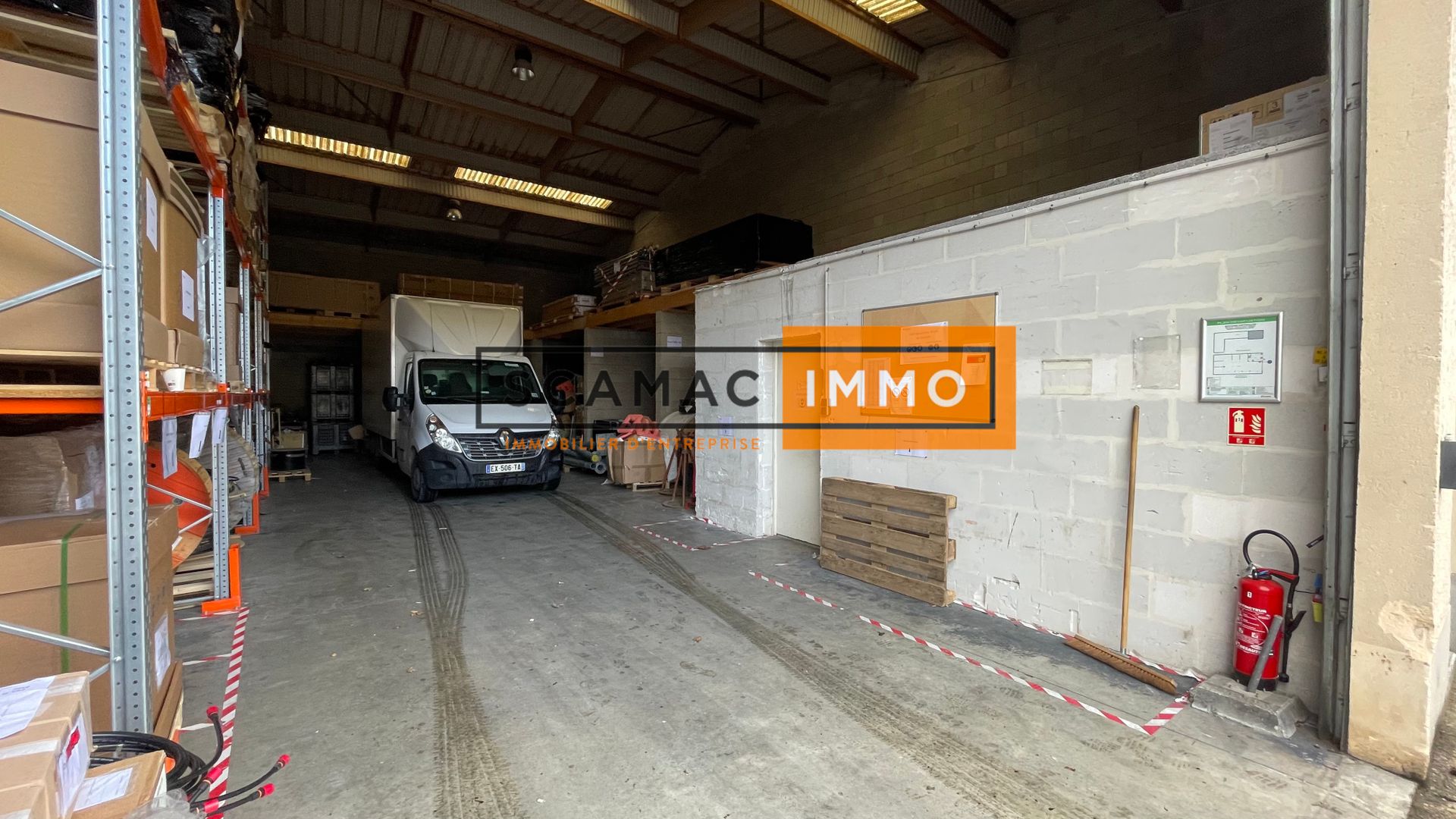 local d'activités de 282m², Morainvilliers (Yvelines)