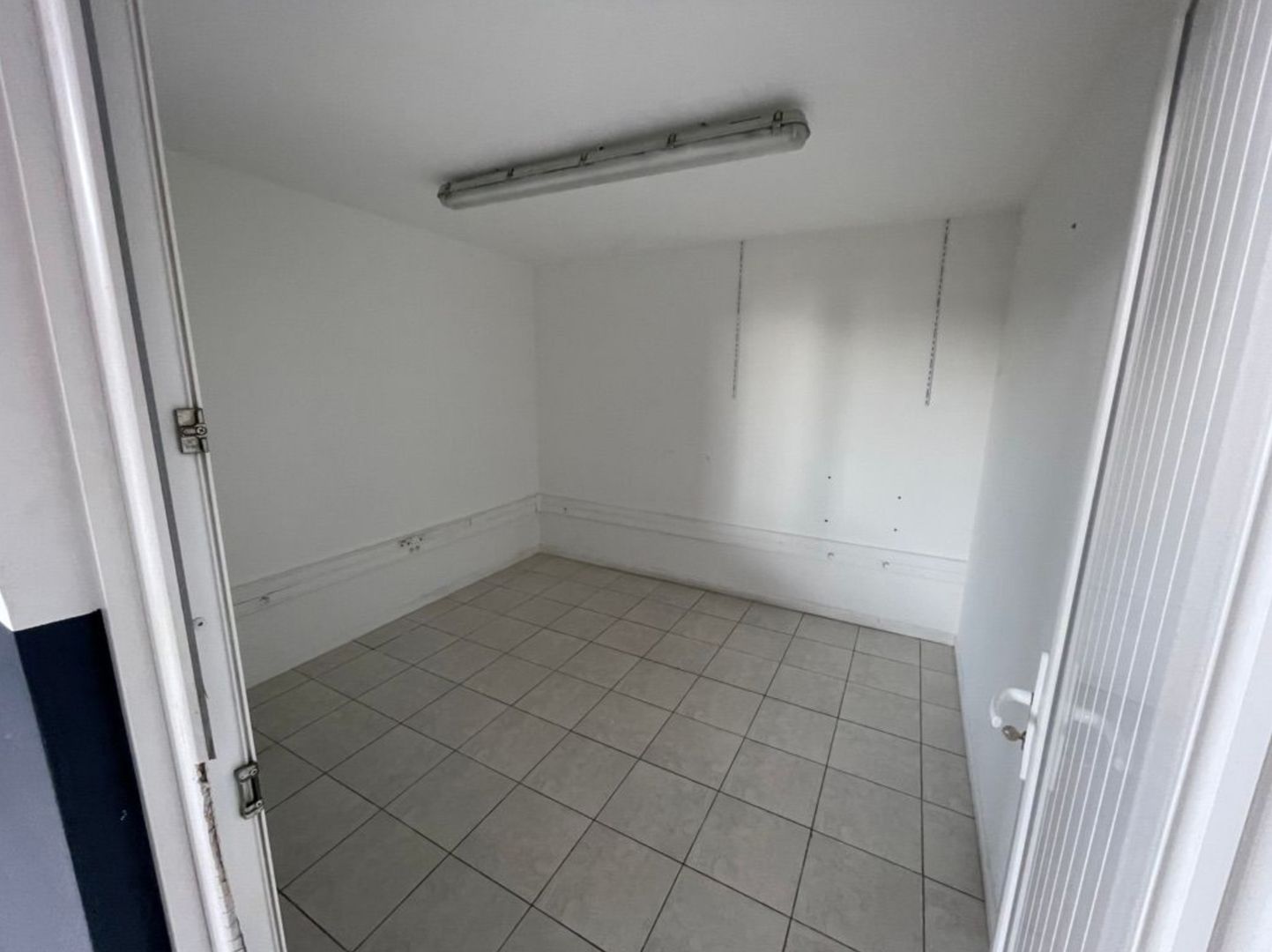 entrepôt de 300m², Le Muy (Var)
