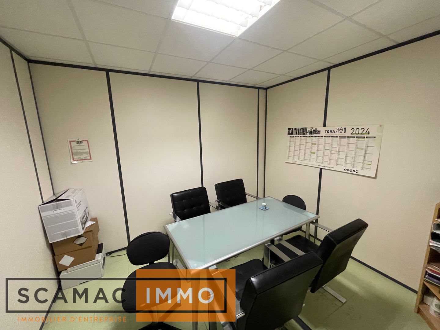 local d'activités de 550m², Vulaines-sur-Seine (Seine-et-Marne)