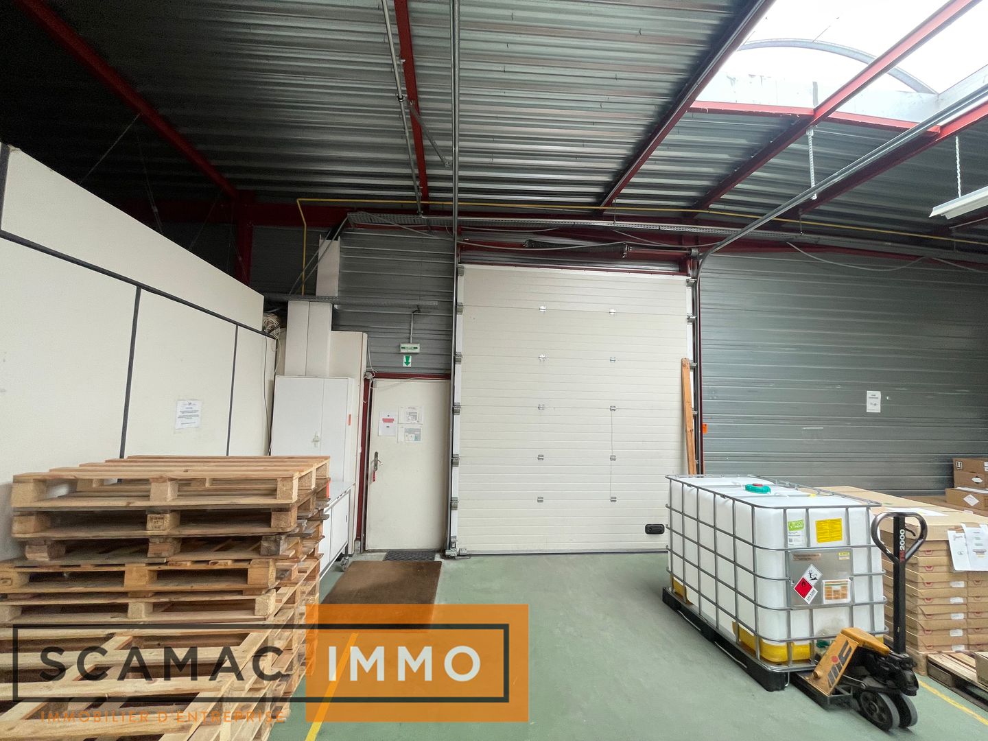 local d'activités de 550m², Vulaines-sur-Seine (Seine-et-Marne)
