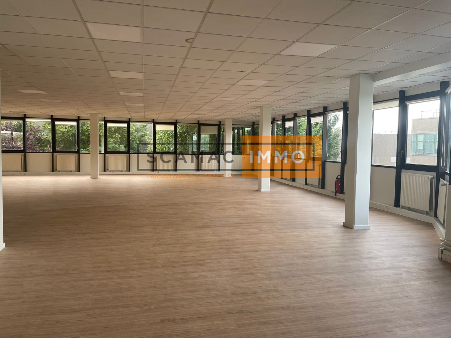 local d'activités de 601m², Nanterre (Hauts-de-Seine)