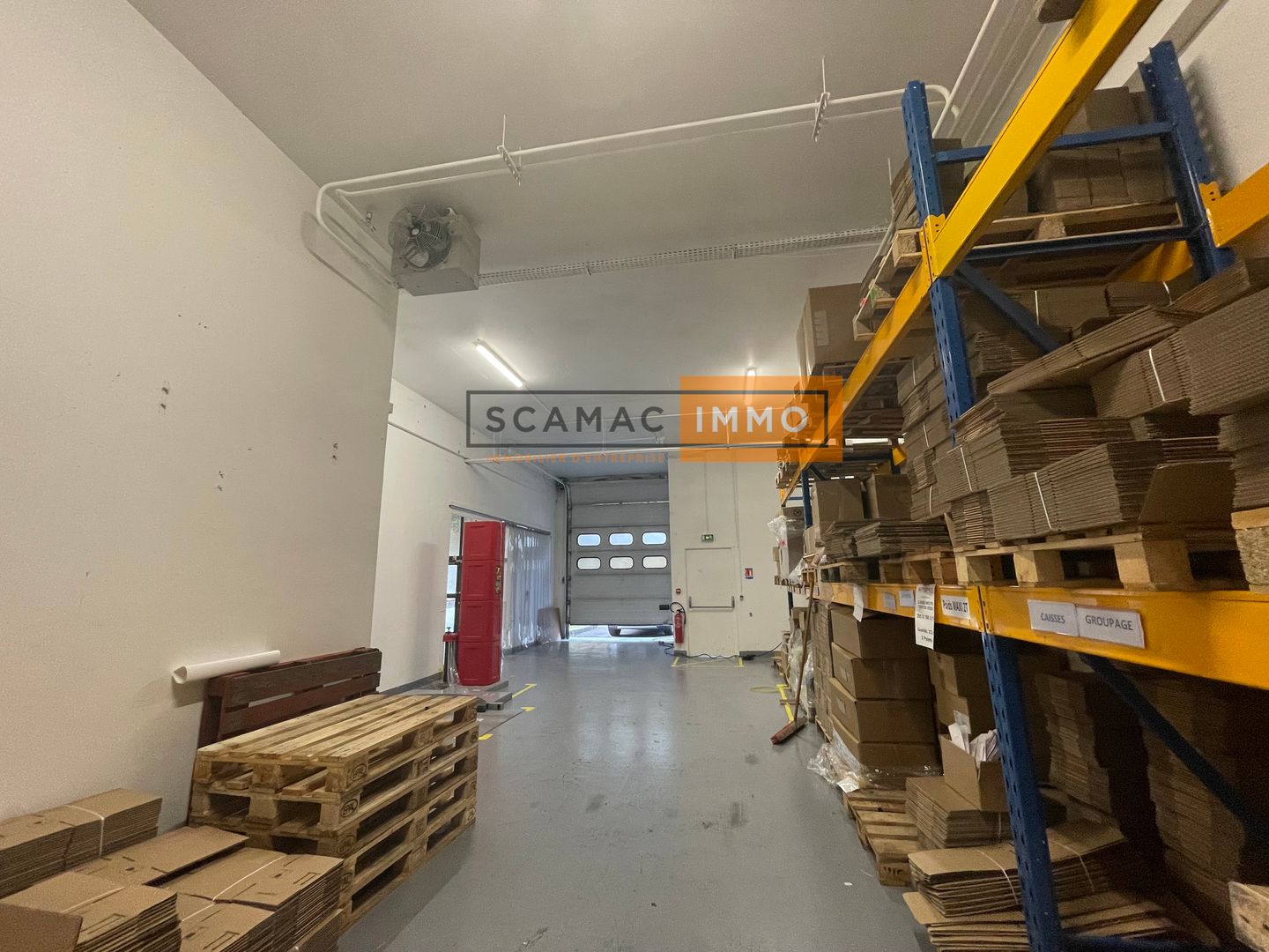 local d'activités de 1 336m², Nanterre (Hauts-de-Seine)