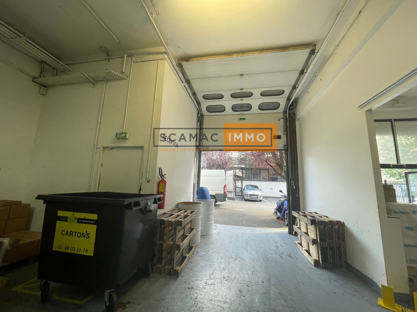 local d'activités de 1 336m², Nanterre (Hauts-de-Seine)