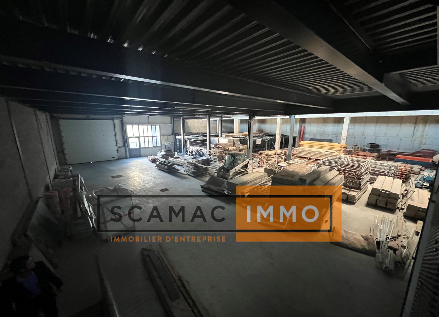 local d'activités de 1&nbsp;059m², Montfermeil (Seine-Saint-Denis)