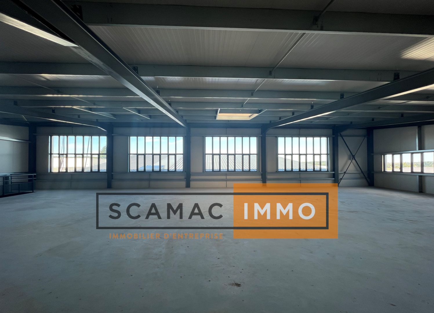 local d'activités de 1&nbsp;059m², Montfermeil (Seine-Saint-Denis)