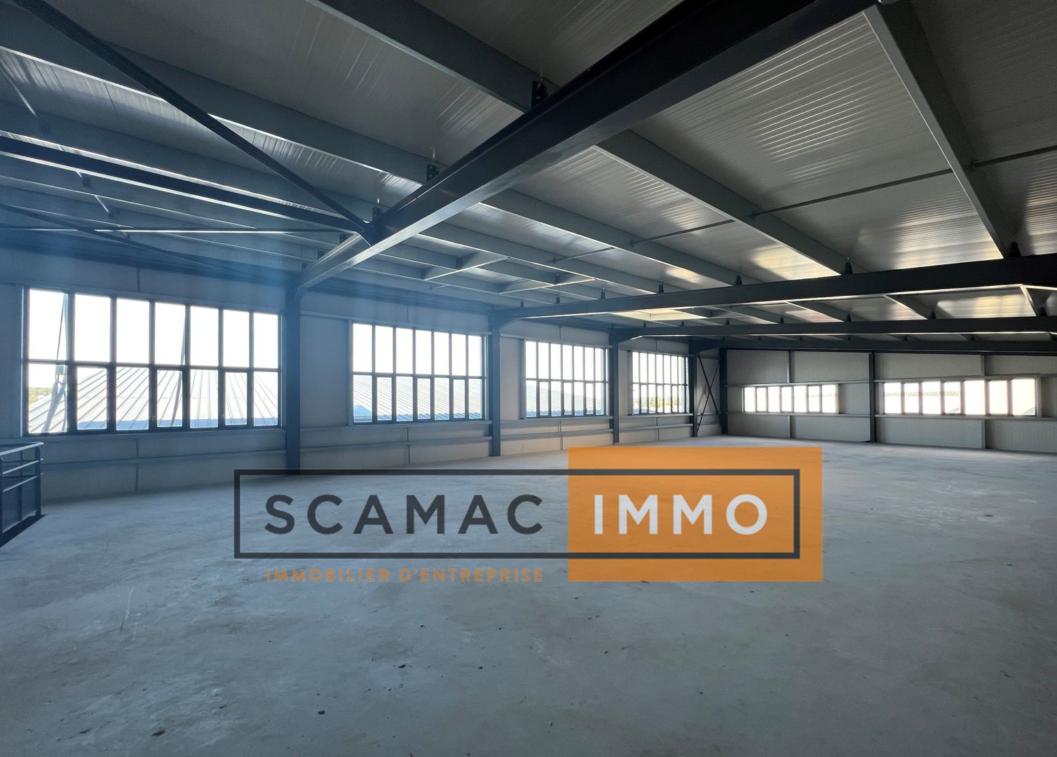 local d'activités de 1&nbsp;059m², Montfermeil (Seine-Saint-Denis)