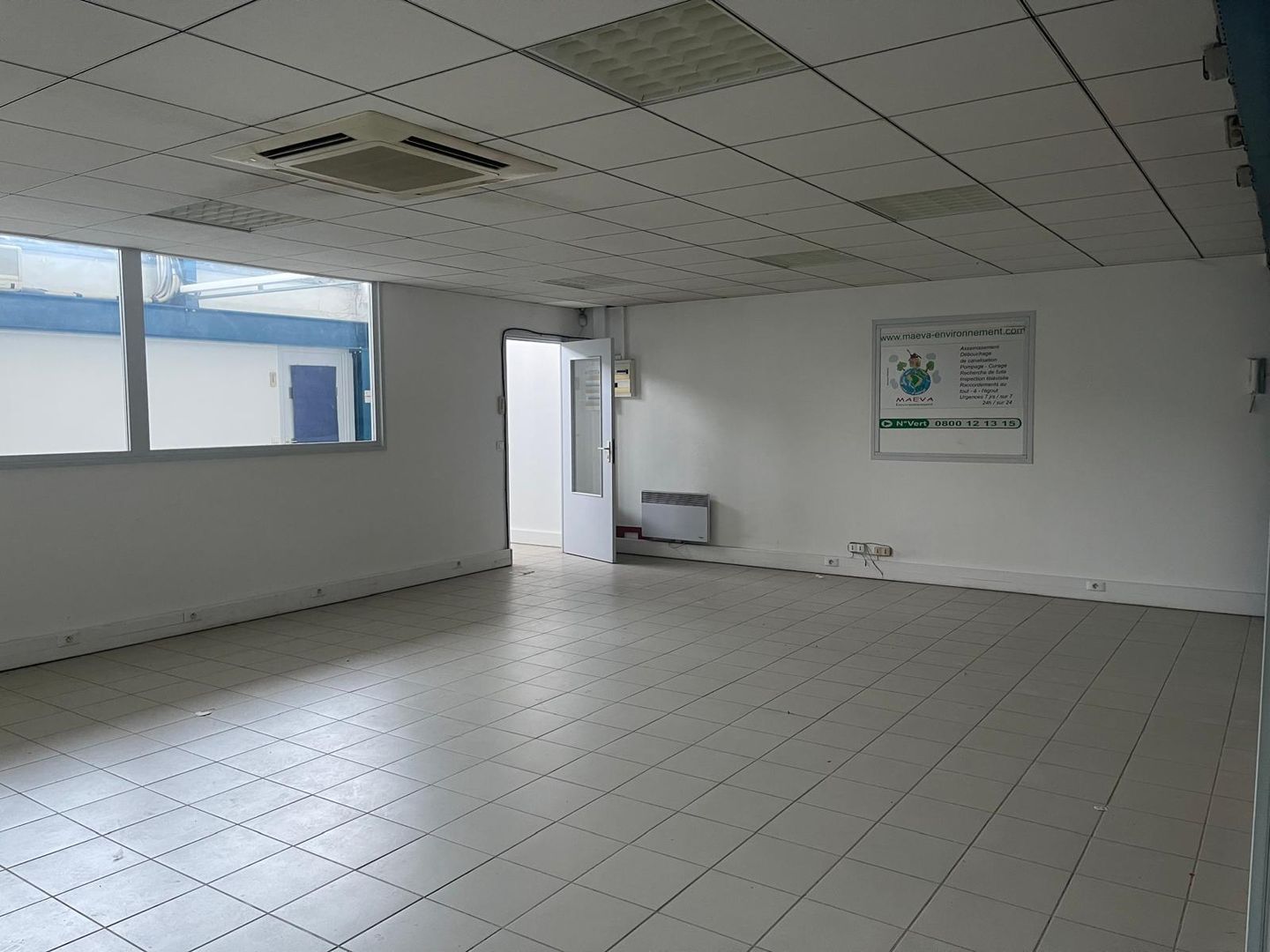 local d'activités de 270m², Montfermeil (Seine-Saint-Denis)