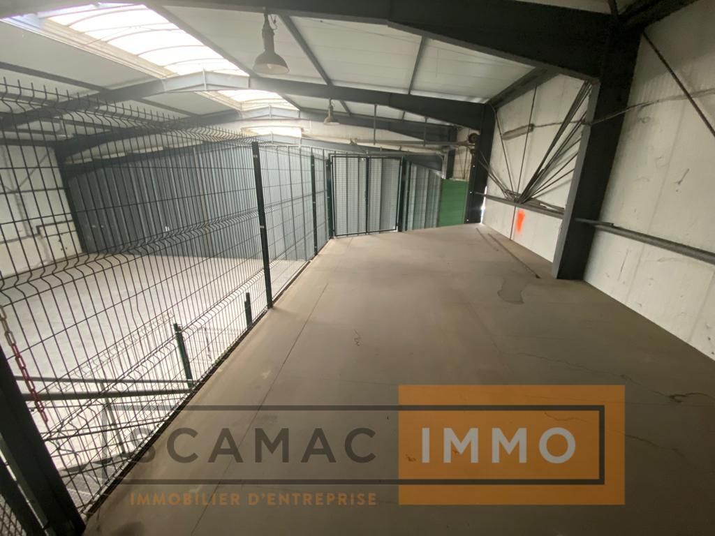 local d'activités de 960m², Cabriès (Bouches-du-Rhône)