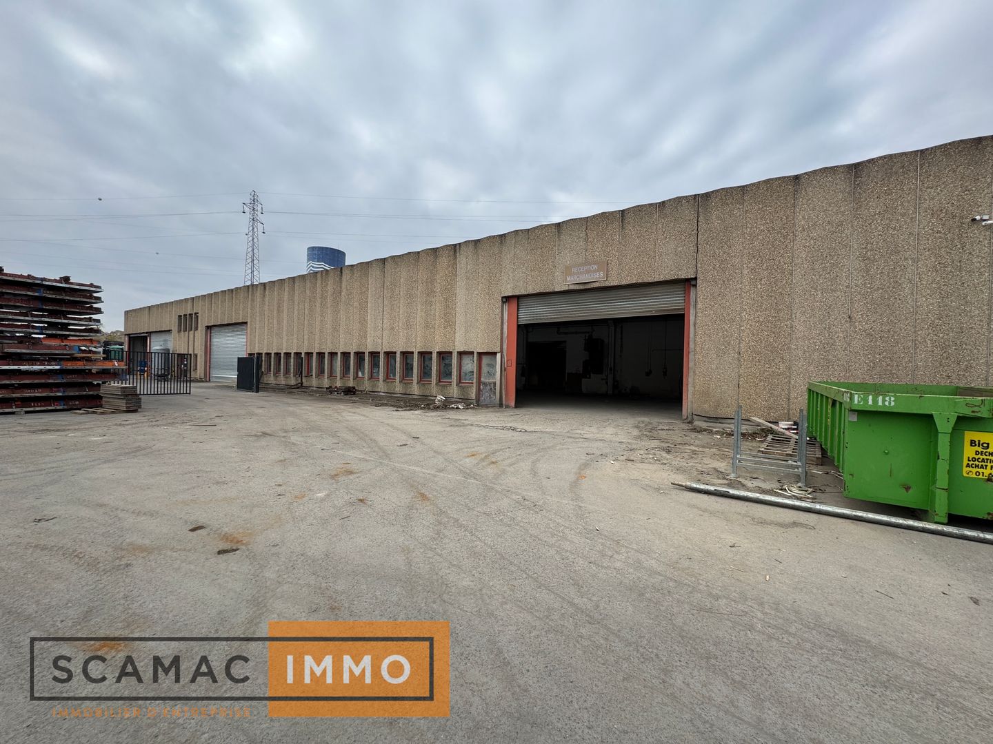 local d'activités de 2&nbsp;745m², Moissy-Cramayel (Seine-et-Marne)