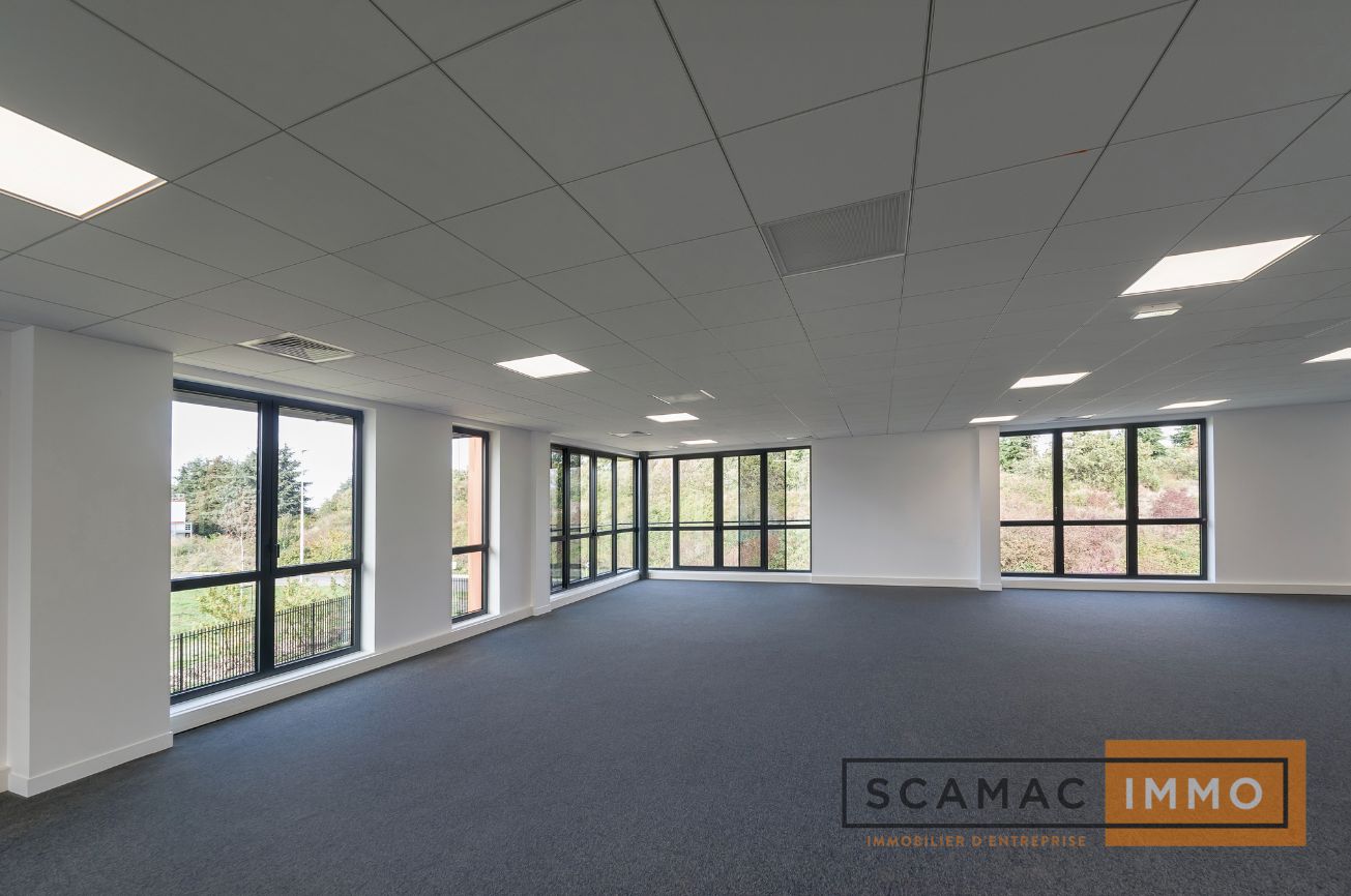 local d'activités de 4 151m², Limeil-Brévannes (Val-de-Marne)