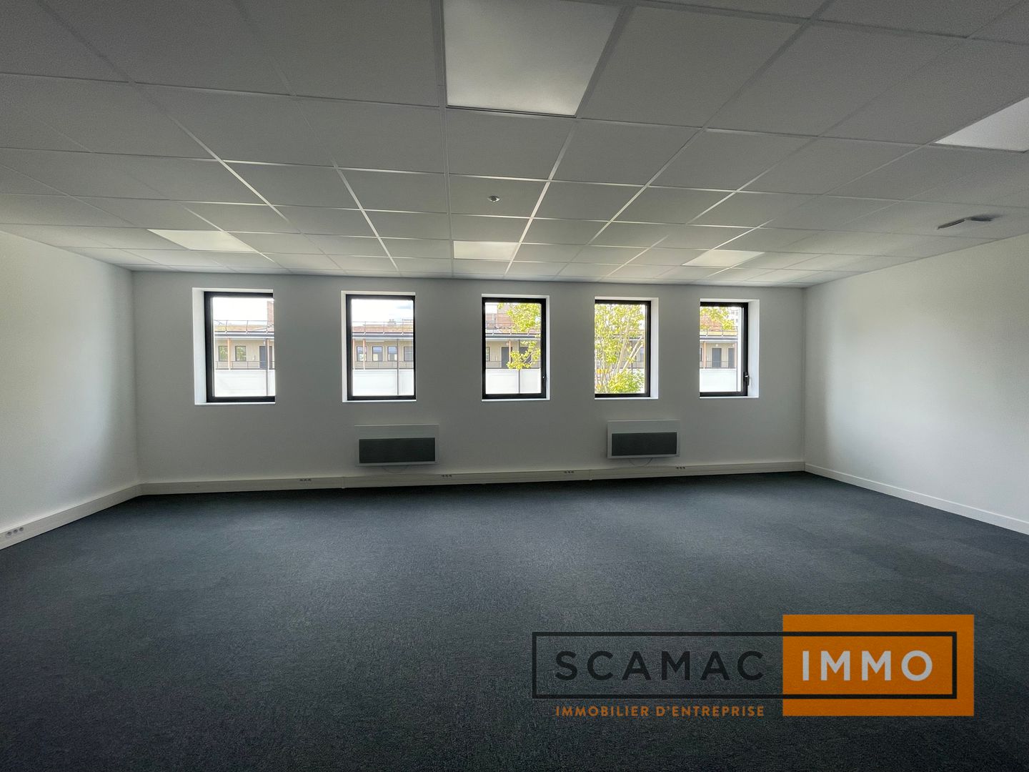 local d'activités de 256m², Fresnes (Val-de-Marne)