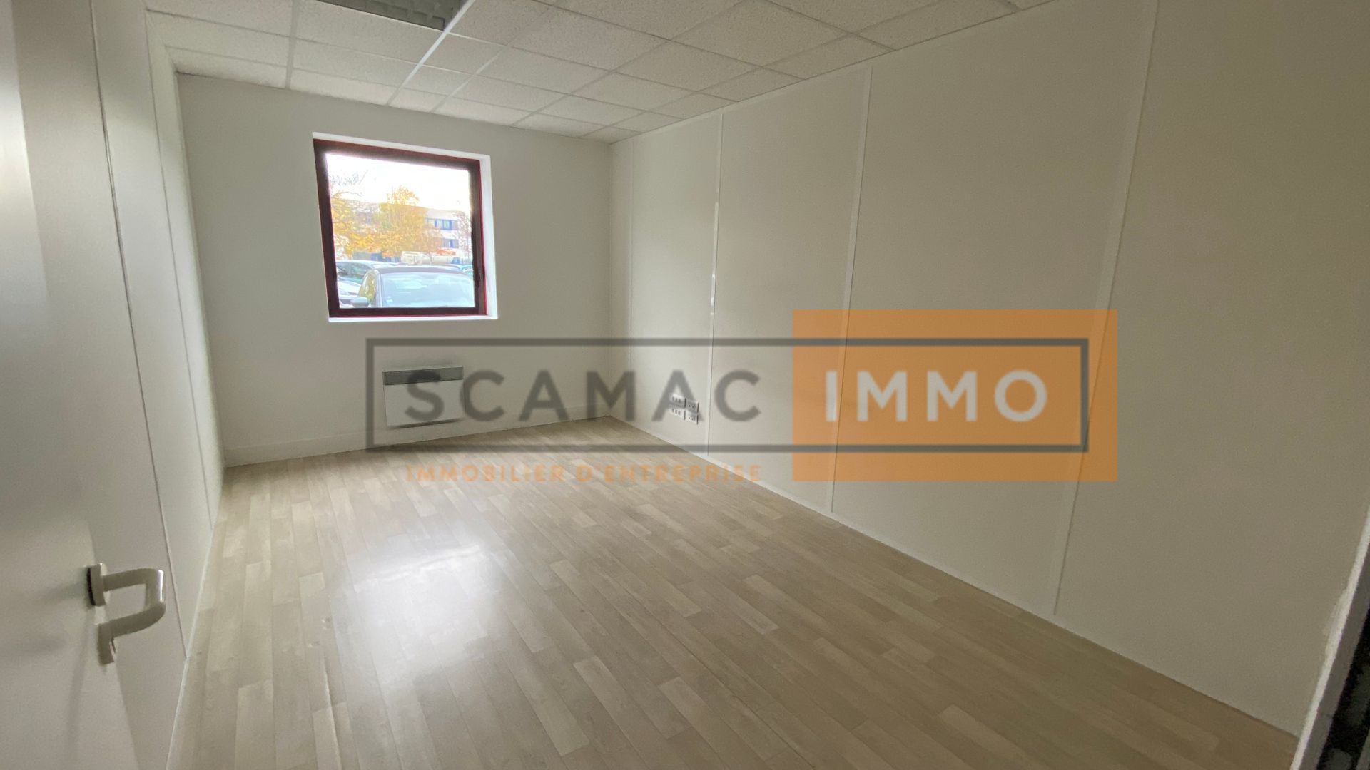 local d'activités de 578m², Herblay (Val-d'Oise)