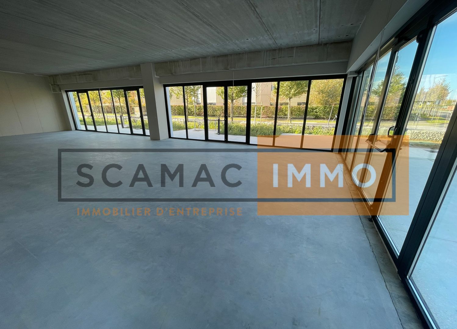 local commercial de 407m², Collégien (Seine-et-Marne)