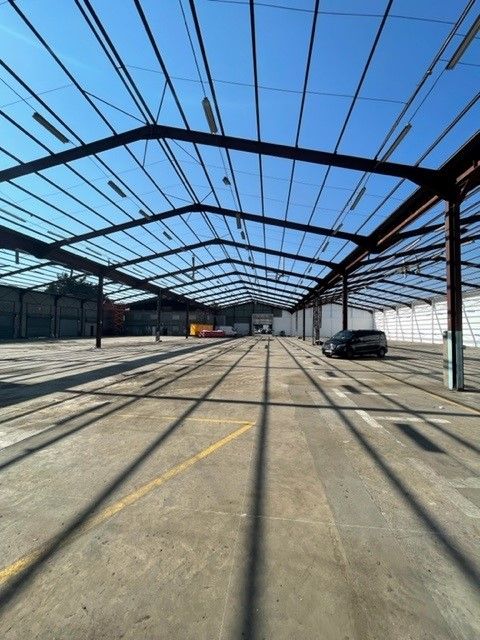 entrepôt de 5 524m², Le Mesnil-Amelot (Seine-et-Marne)