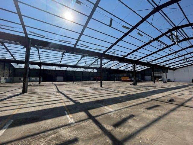 entrepôt de 5 524m², Le Mesnil-Amelot (Seine-et-Marne)