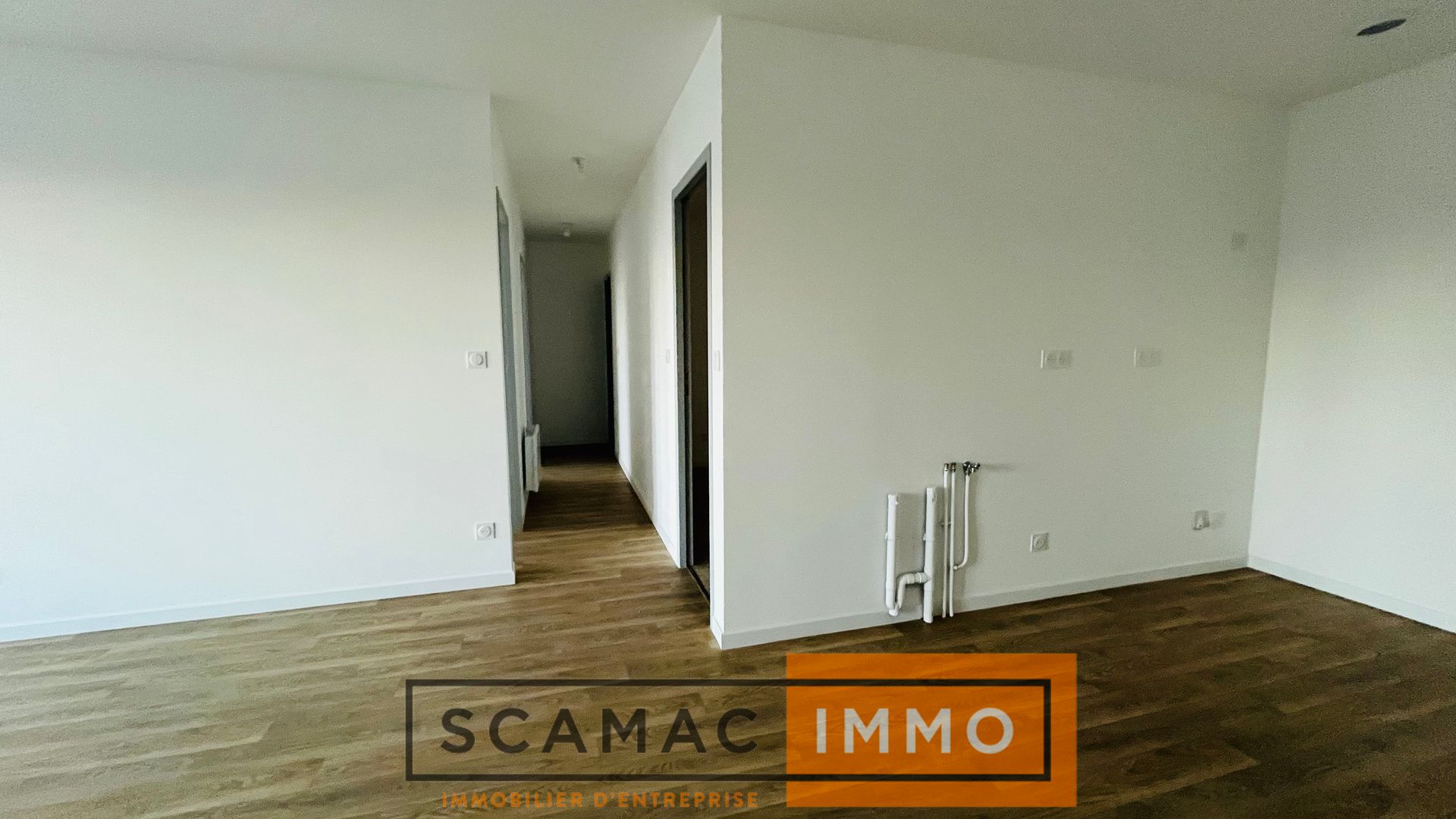 local d'activités de 250m², Étréchy (Essonne)