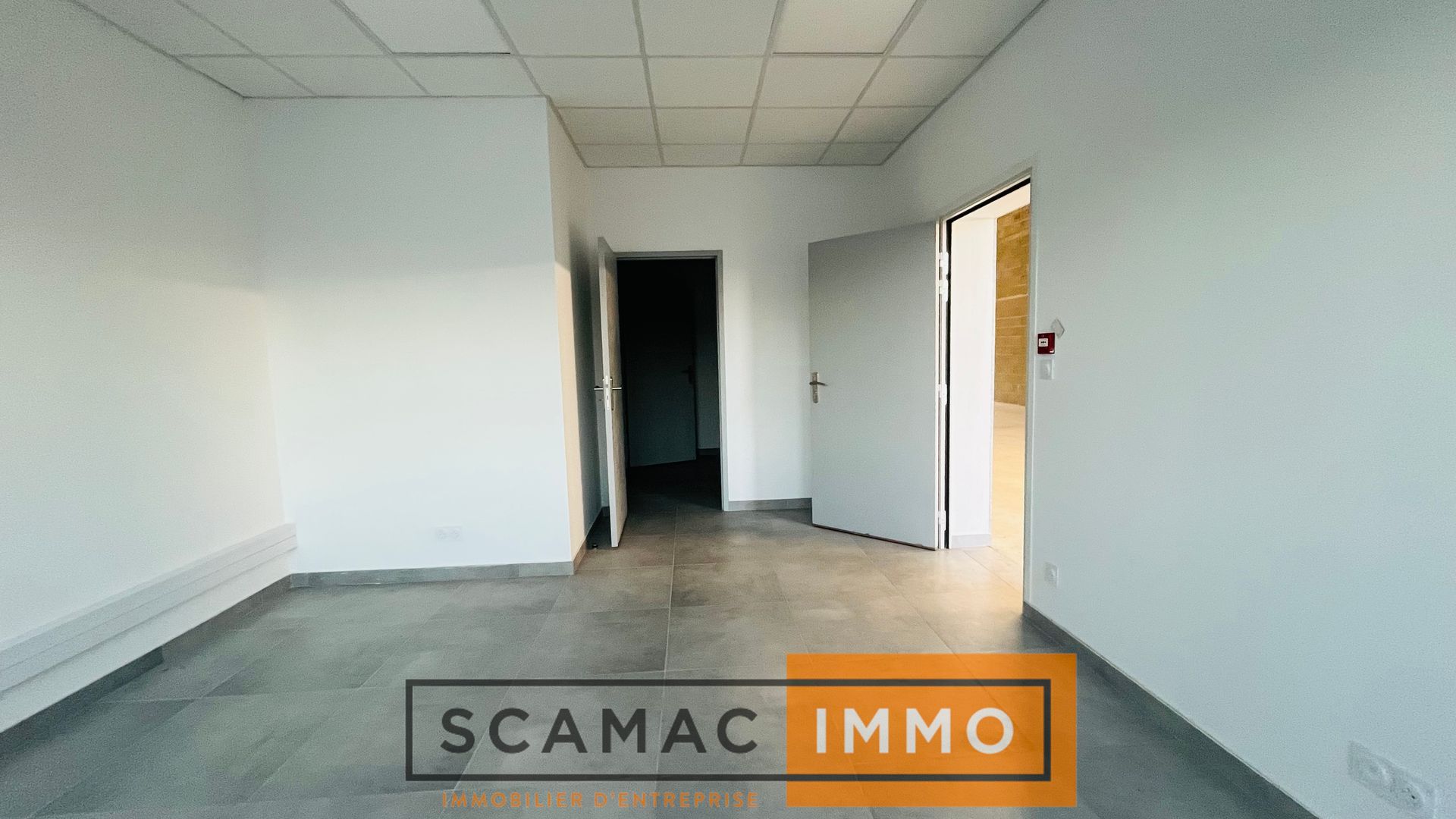 local d'activités de 250m², Étréchy (Essonne)
