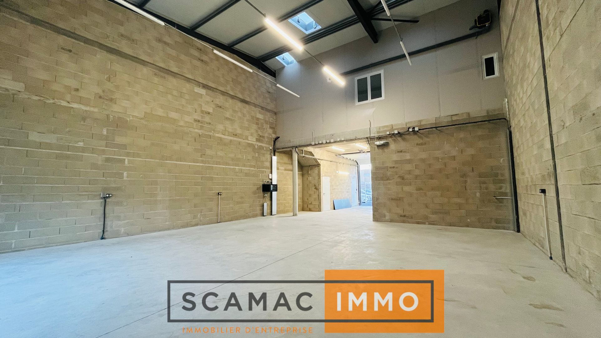 local d'activités de 250m², Étréchy (Essonne)