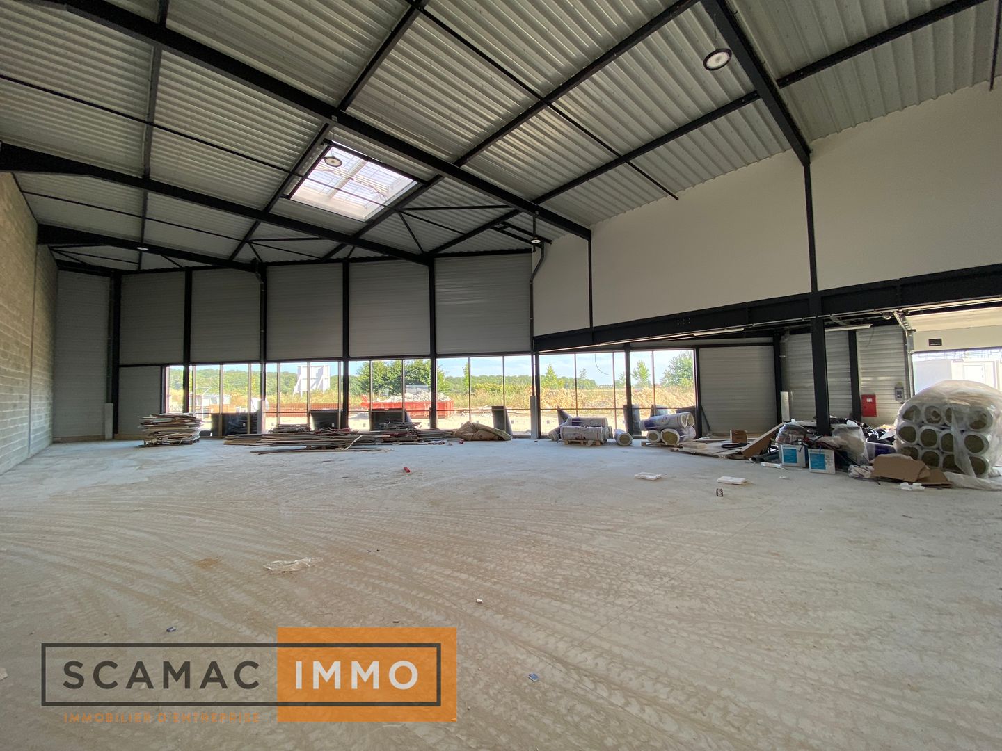 local d'activités de 528m², Brétigny-sur-Orge (Essonne)