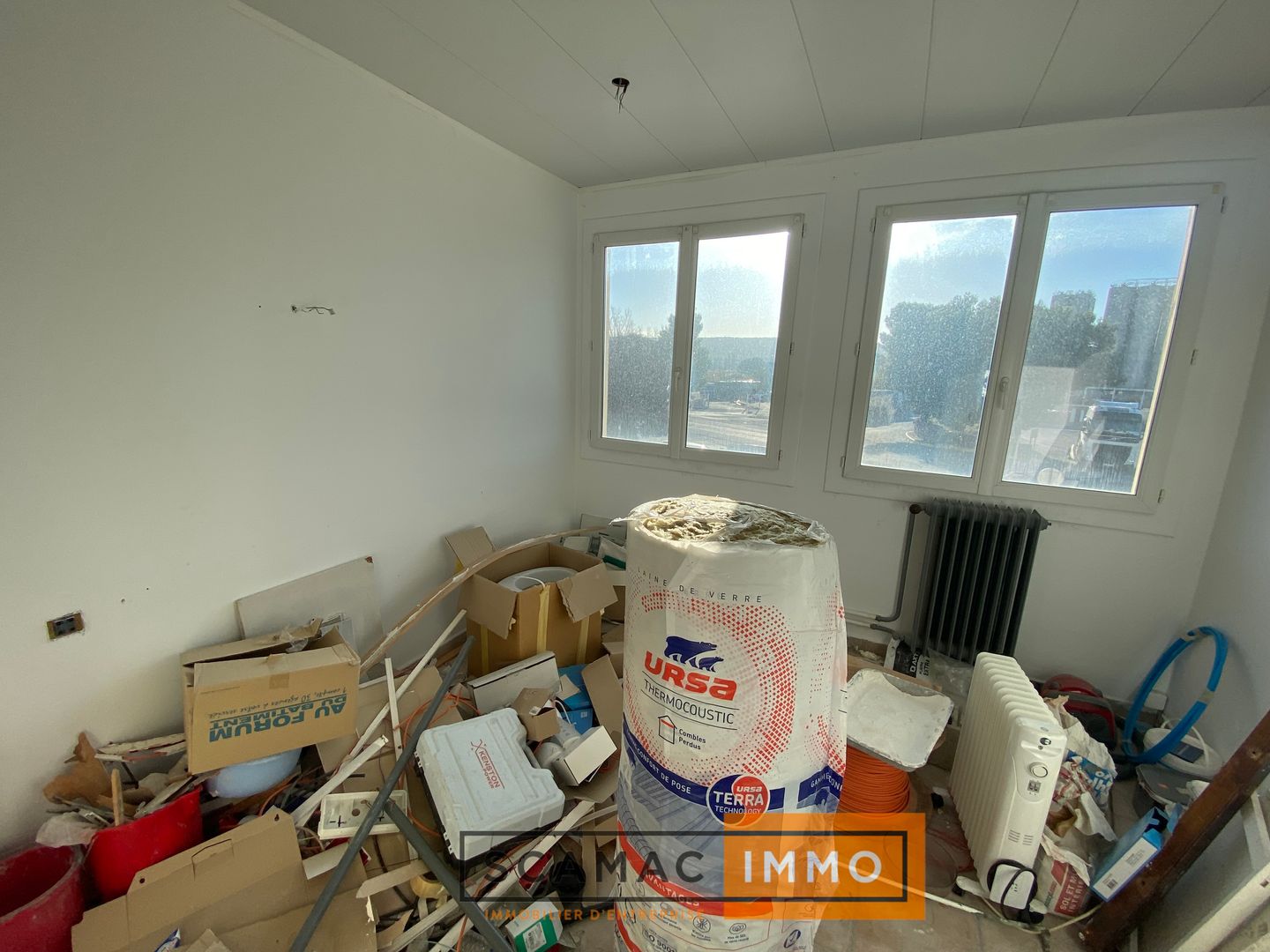 bureau de 544m², Rognac (Bouches-du-Rhône)