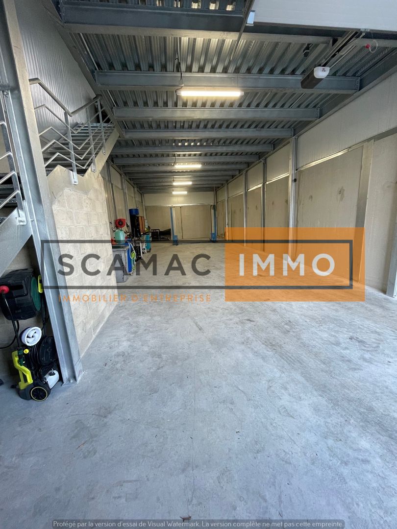 local d'activités de 260m², Brie-Comte-Robert (Seine-et-Marne)