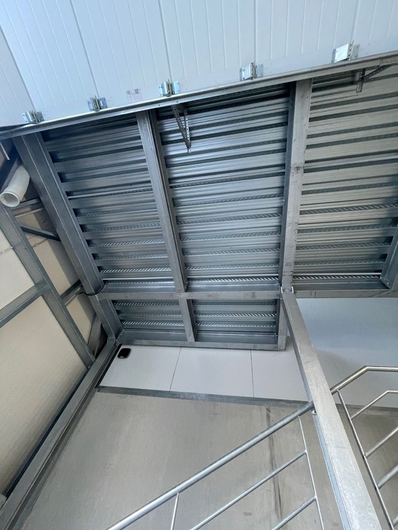 local d'activités de 260m², Brie-Comte-Robert (Seine-et-Marne)