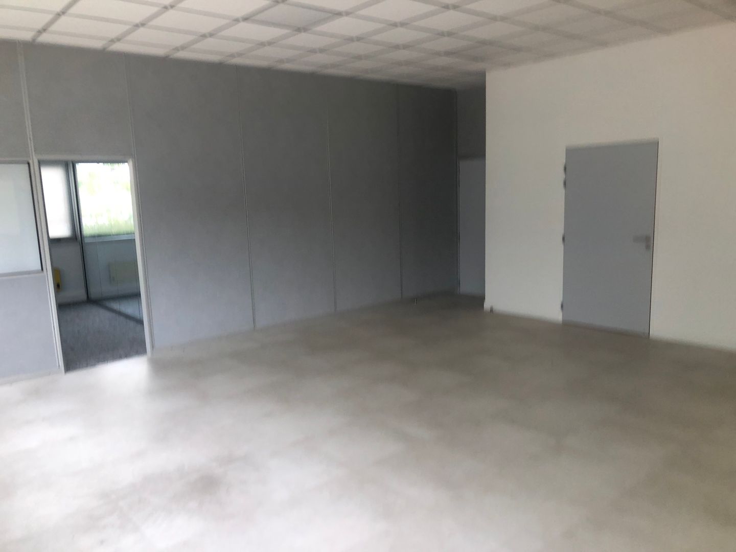 locaux mixtes de 628m², Villebon-sur-Yvette (Essonne)