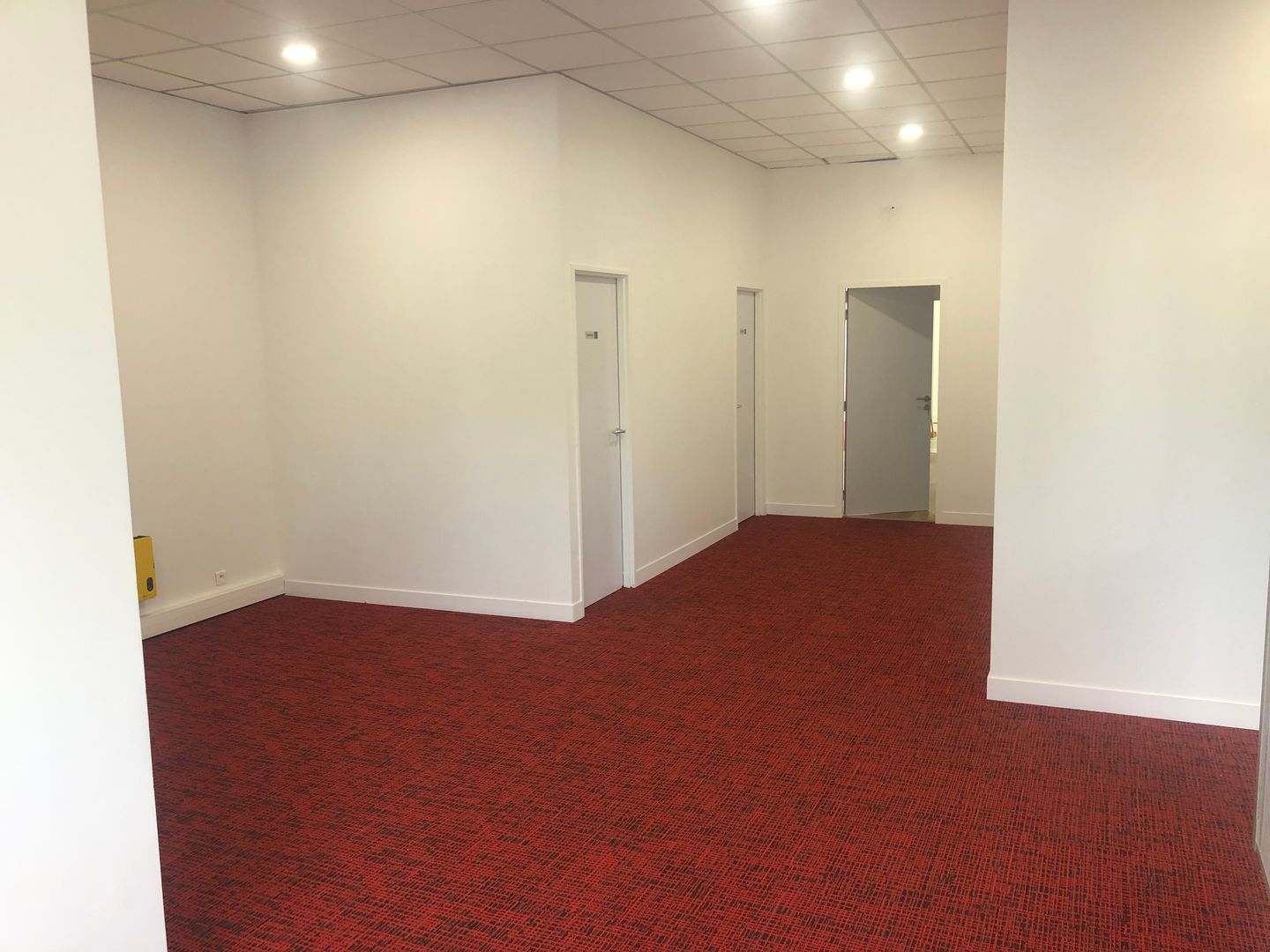 locaux mixtes de 628m², Villebon-sur-Yvette (Essonne)