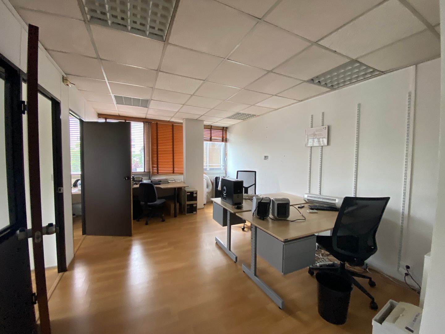 local d'activités de 439m², Ivry-sur-Seine (Val-de-Marne)