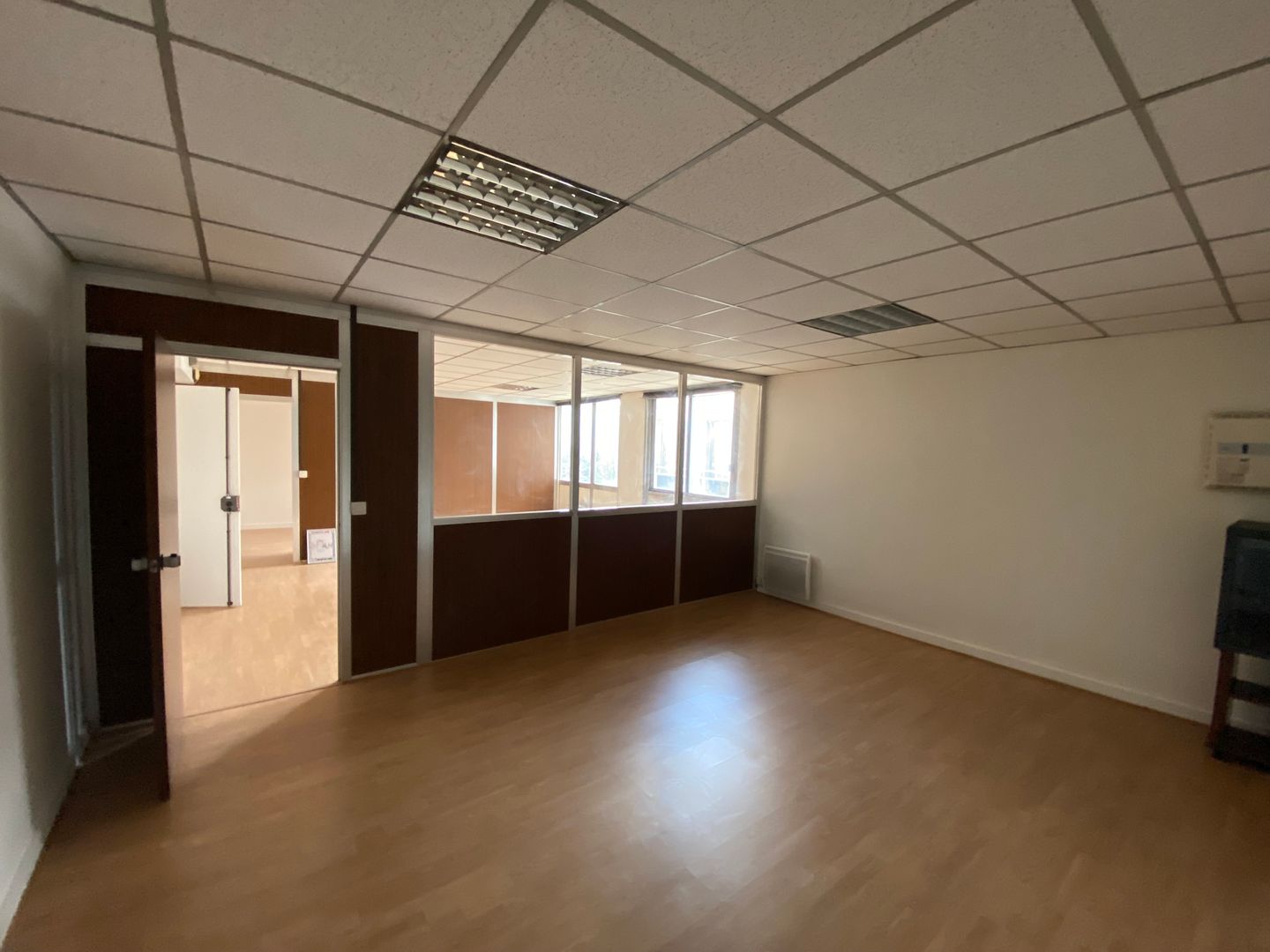 local d'activités de 439m², Ivry-sur-Seine (Val-de-Marne)