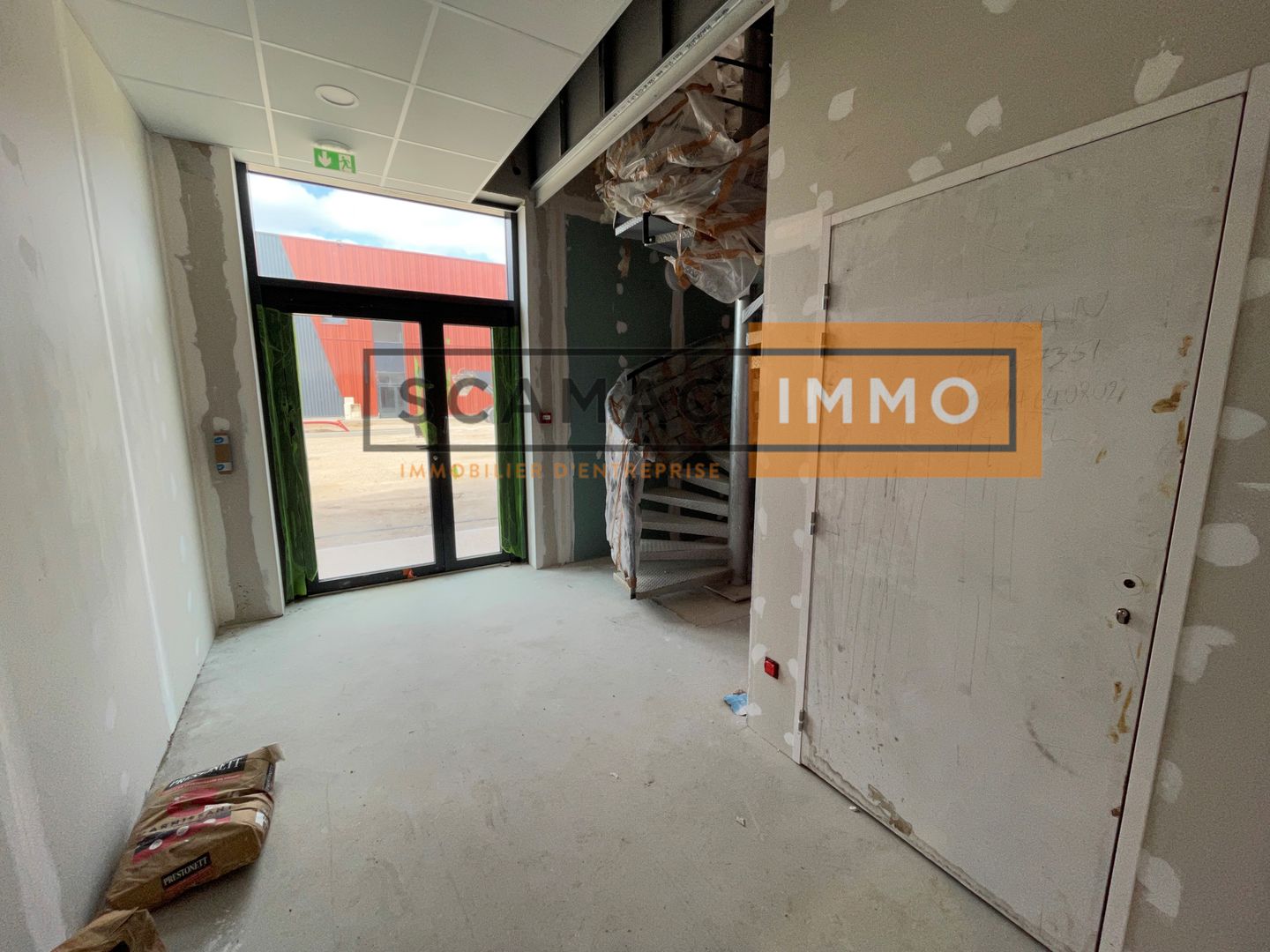 local d'activités de 314m², Saint-Ouen-l'Aumône (Val-d'Oise)