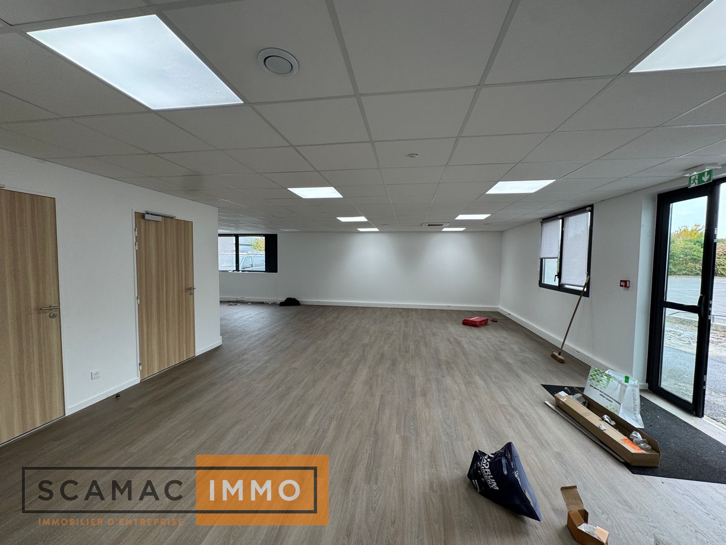 entrepôt de 2 526m², Moissy-Cramayel (Seine-et-Marne)