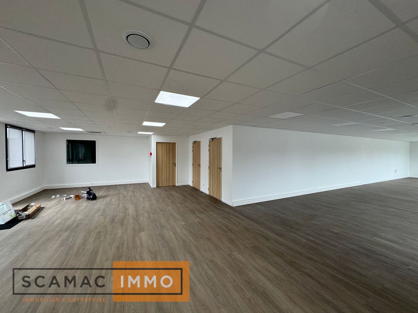 entrepôt de 2 526m², Moissy-Cramayel (Seine-et-Marne)