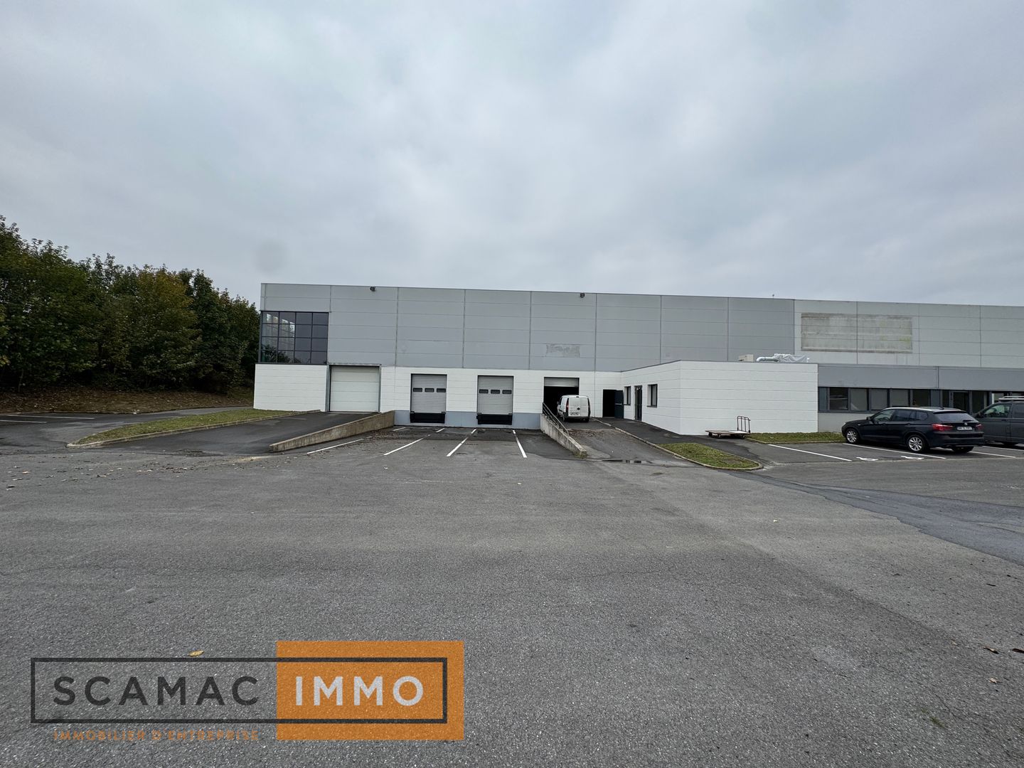entrepôt de 2 526m², Moissy-Cramayel (Seine-et-Marne)