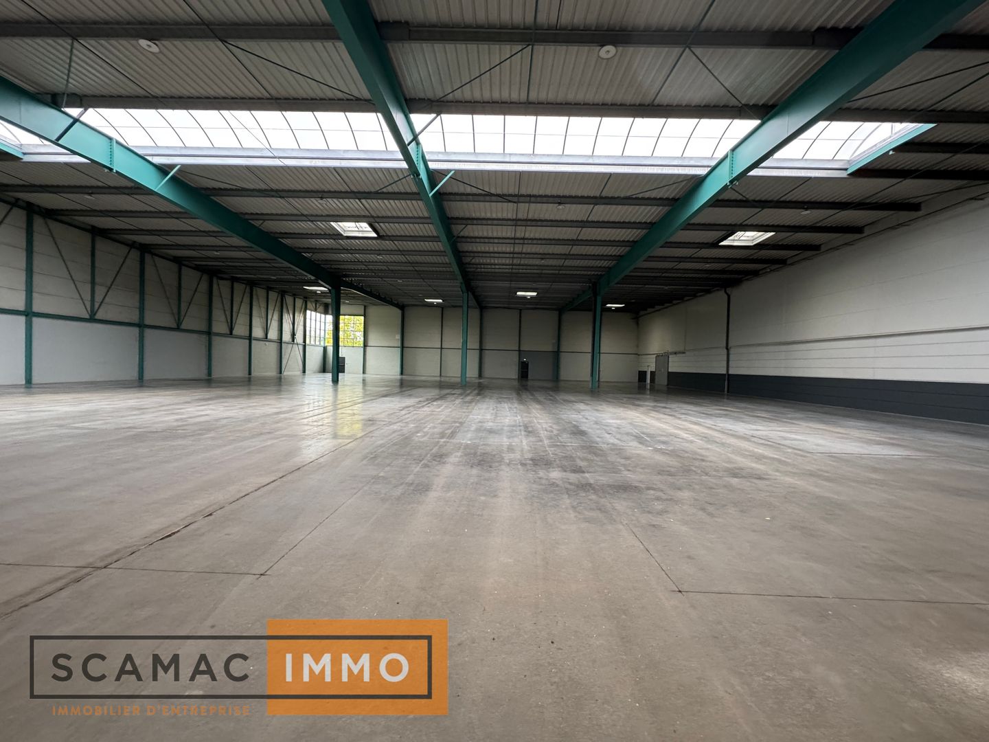 entrepôt de 6 409m², Moissy-Cramayel (Seine-et-Marne)