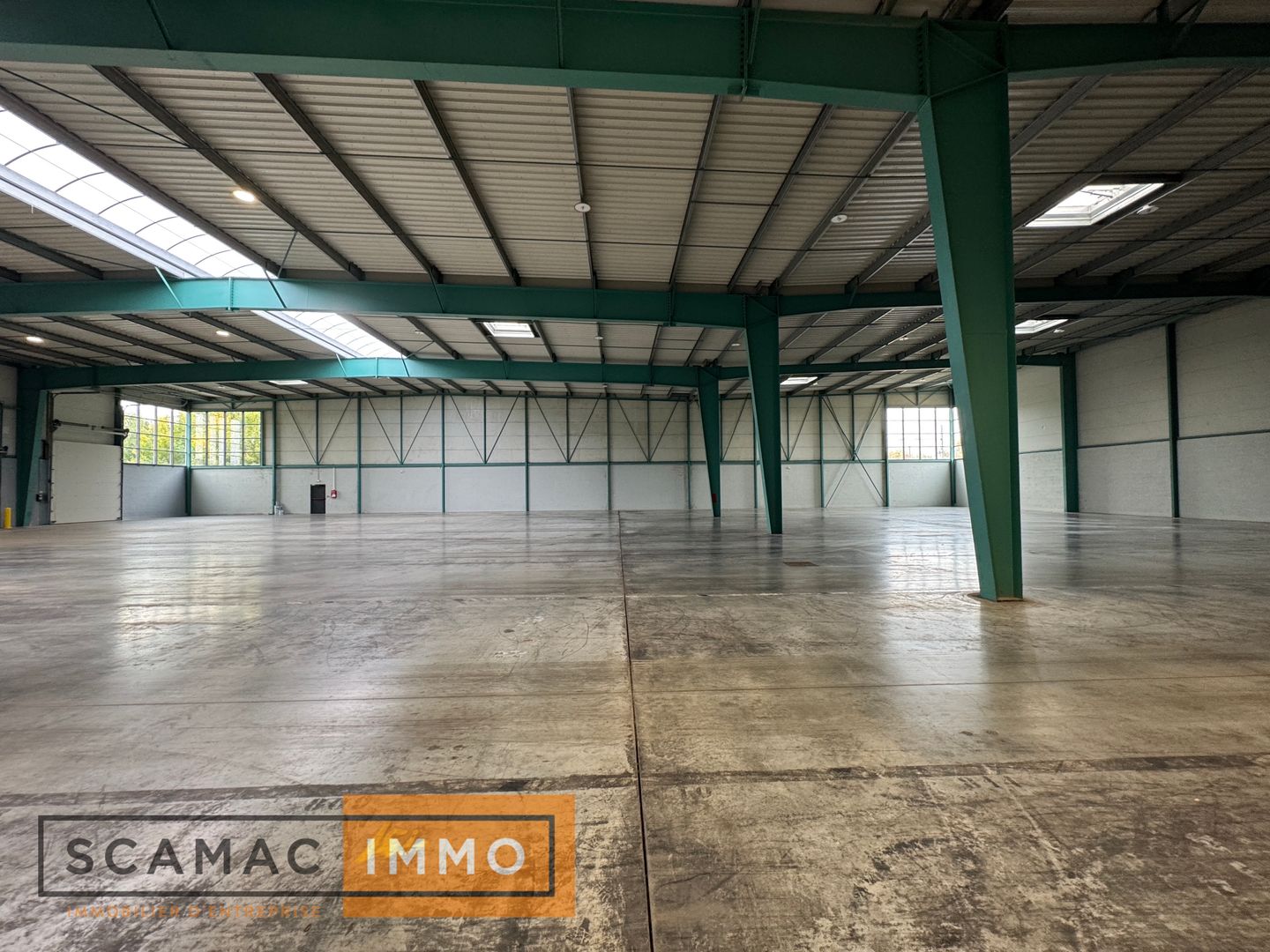 entrepôt de 6 409m², Moissy-Cramayel (Seine-et-Marne)