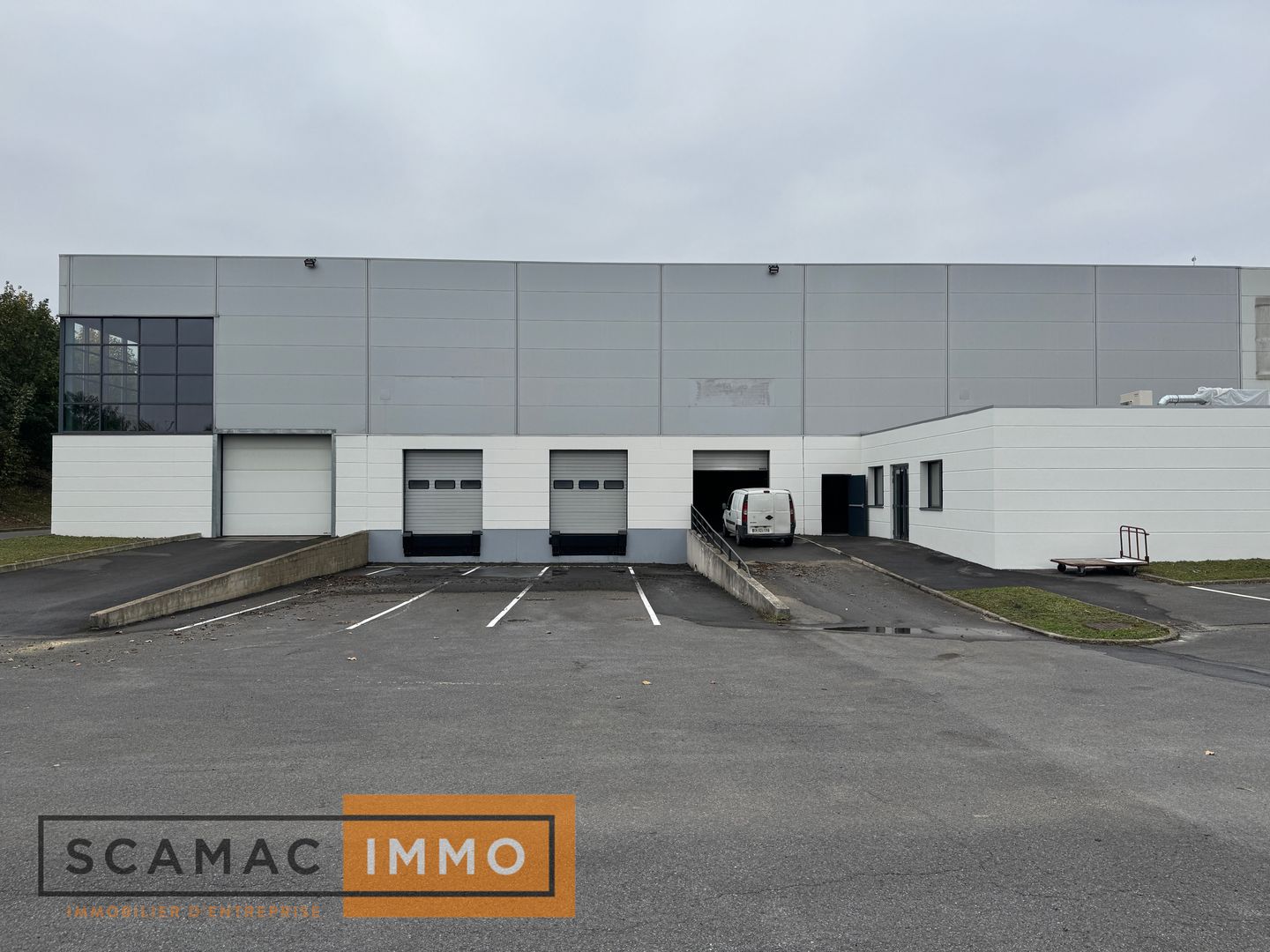entrepôt de 6 409m², Moissy-Cramayel (Seine-et-Marne)