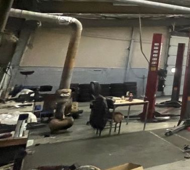local d'activités de 667m², Angerville (Essonne)