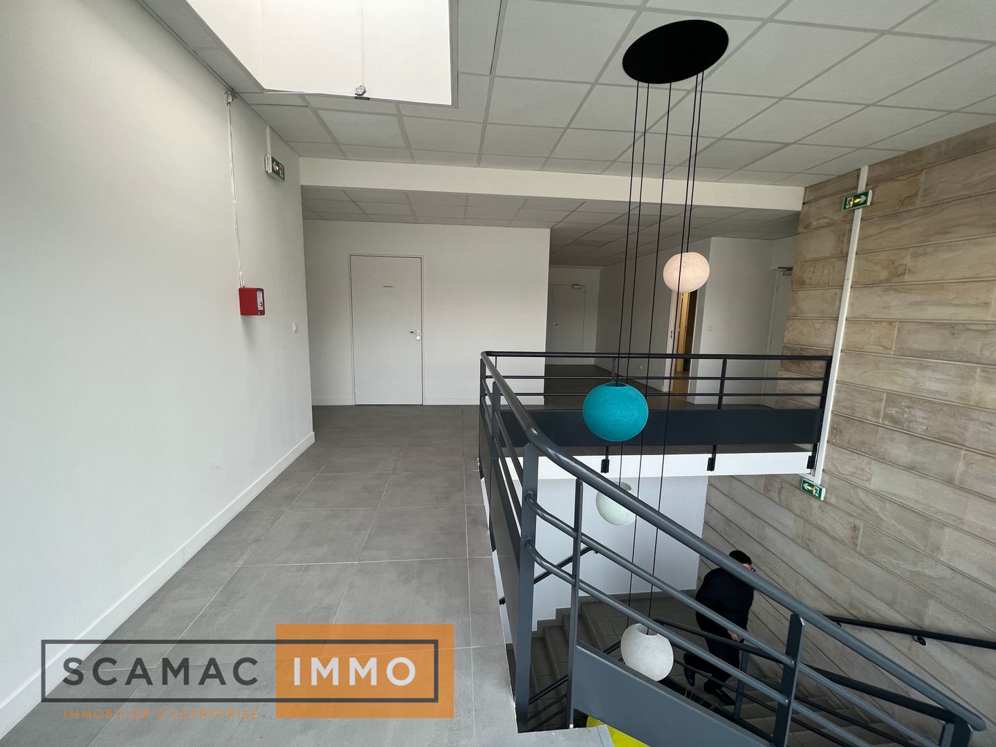 bureau de 1&nbsp;500m², Ris-Orangis (Essonne)