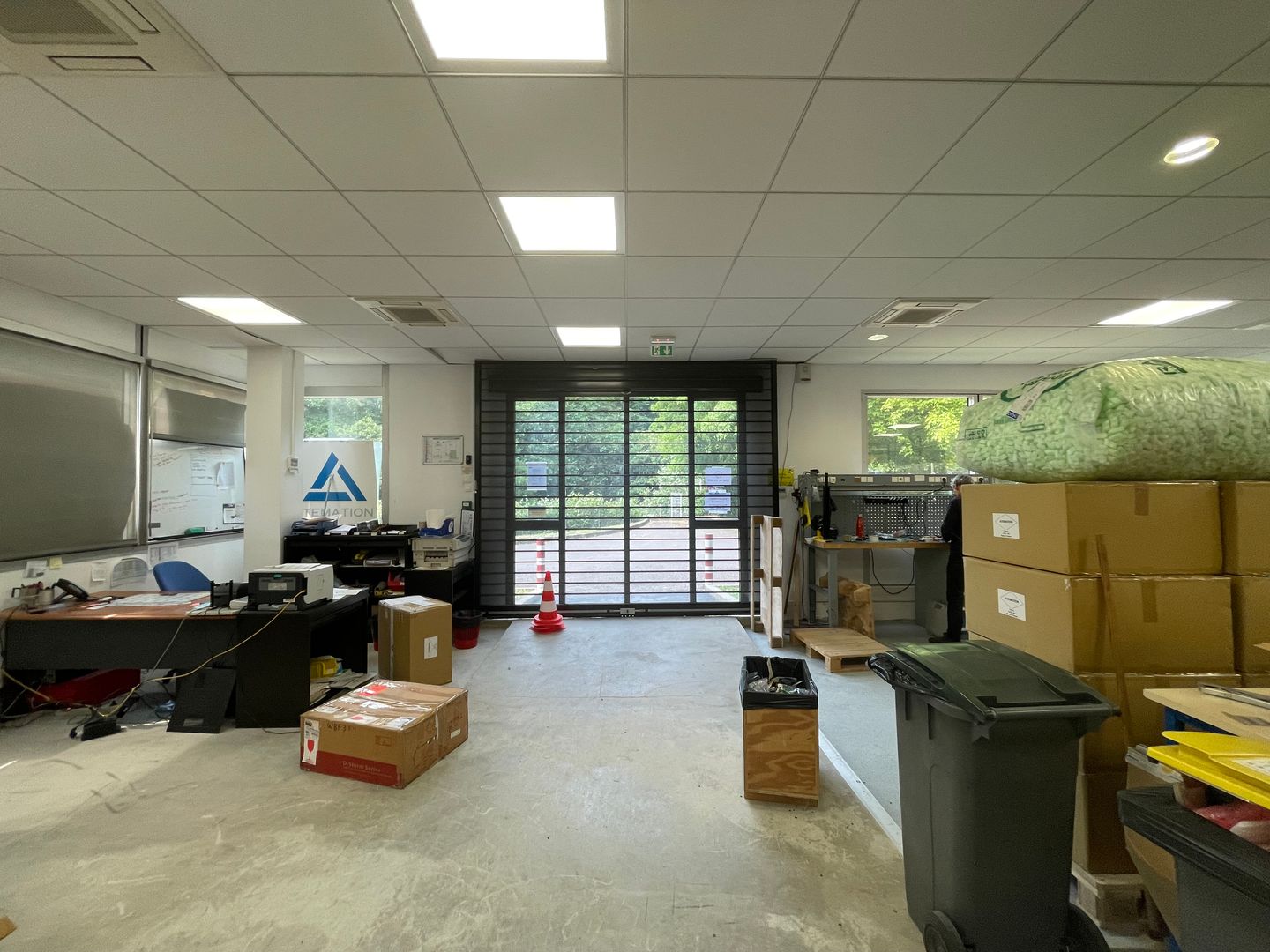 local d'activités de 245m², Meudon (Hauts-de-Seine)